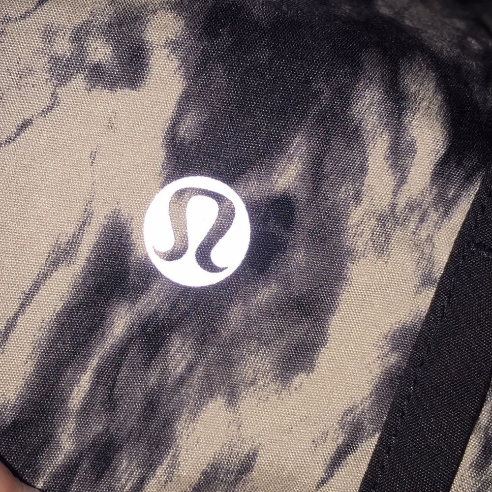 Lululemon athletic shorts - Picture 3 of 4